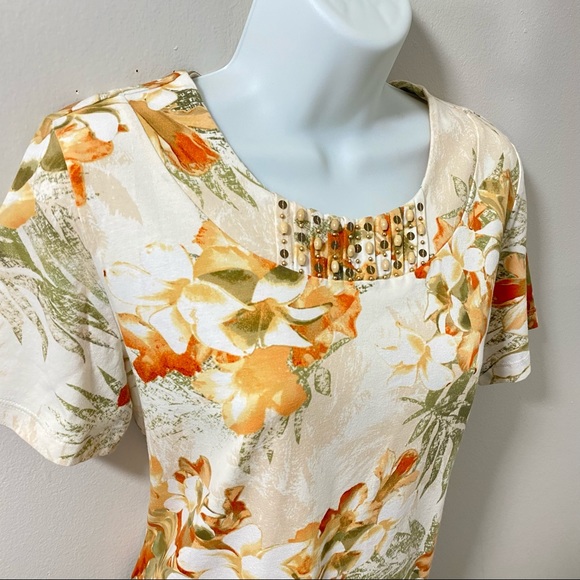 Alfred Dunner Floral Embellished Short Sleeve top - Picture 7 of 10